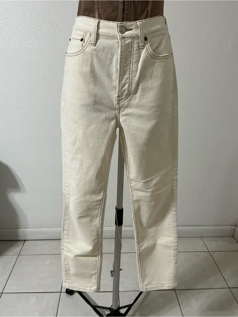 RE/DONE Originals Cream Corduroy High Rise Ankle Crop Pants 26